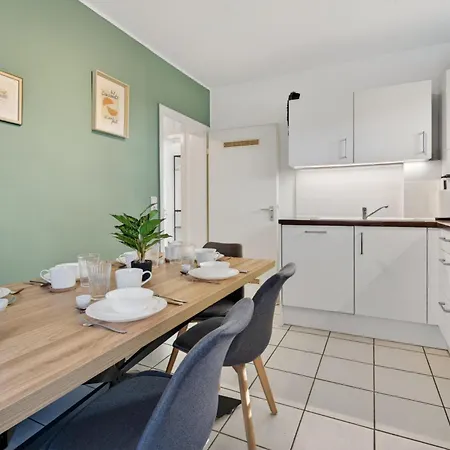 4 Schlafzimmer - 7 Betten, Parkplatz, Terasse, Wlan
