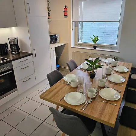 7 Schlafplätze - Wlan, Terasse, Parkplatz, Küche Apartment *
