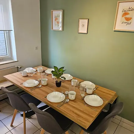 4 Schlafzimmer - 7 Betten, Parkplatz, Terasse, Wlan *